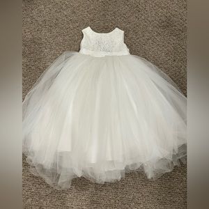 David’s bridal flower girl dress size 2